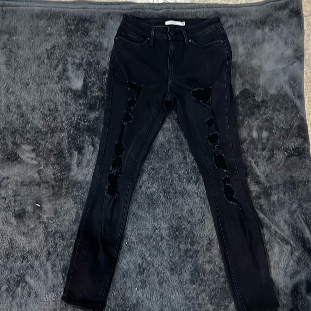 Levi’s 711 Skinny jeans black distressed 28